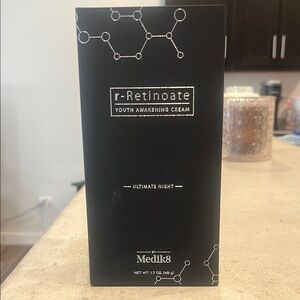 Medik8 r-Retinoate Youth Awakening Cream